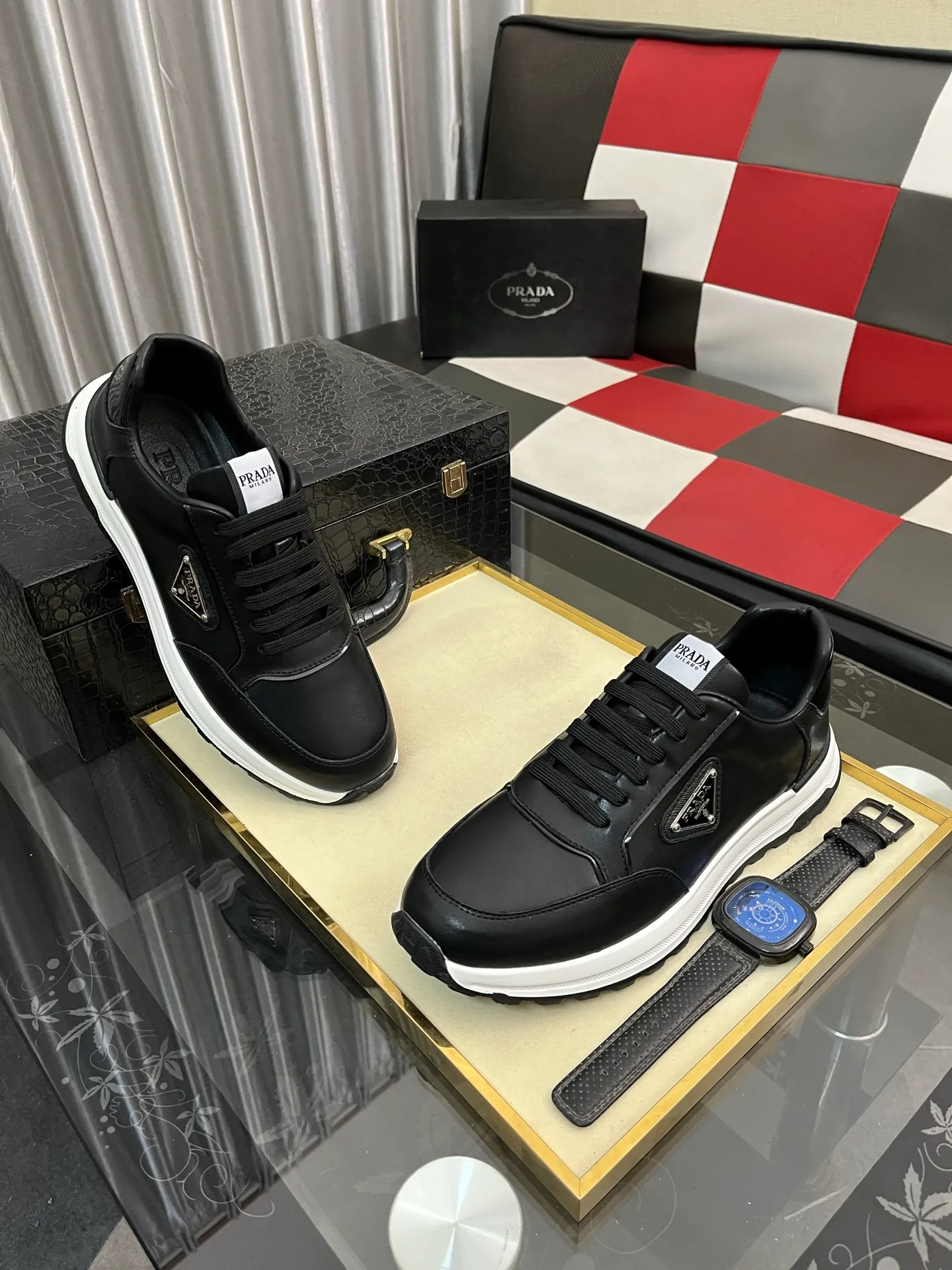Men's shoes 💰420⌚️⌚️【PRADA】Prada casual shoes, originally developed 1:1, made of high-mercerized cowhide with imported cowhide, silk sheepskin lining, rubber outsole, comfortable and soft on the foot, size: 38-442️⃣Colors available